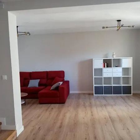 Casa Julio, Bonita Casa Comoda Y Espaciosa, Totalmente Reformada Con Terraza Y Jardin Privado Riezu Exterior foto