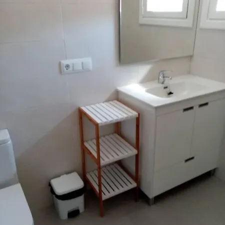 Casa Julio, Bonita Casa Comoda Y Espaciosa, Totalmente Reformada Con Terraza Y Jardin Privado Riezu Exterior foto