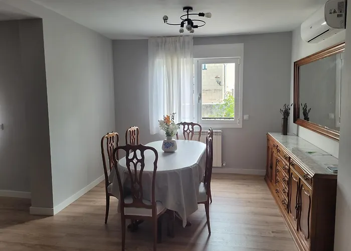 Casa Julio, Bonita Casa Comoda Y Espaciosa, Totalmente Reformada Con Terraza Y Jardin Privado