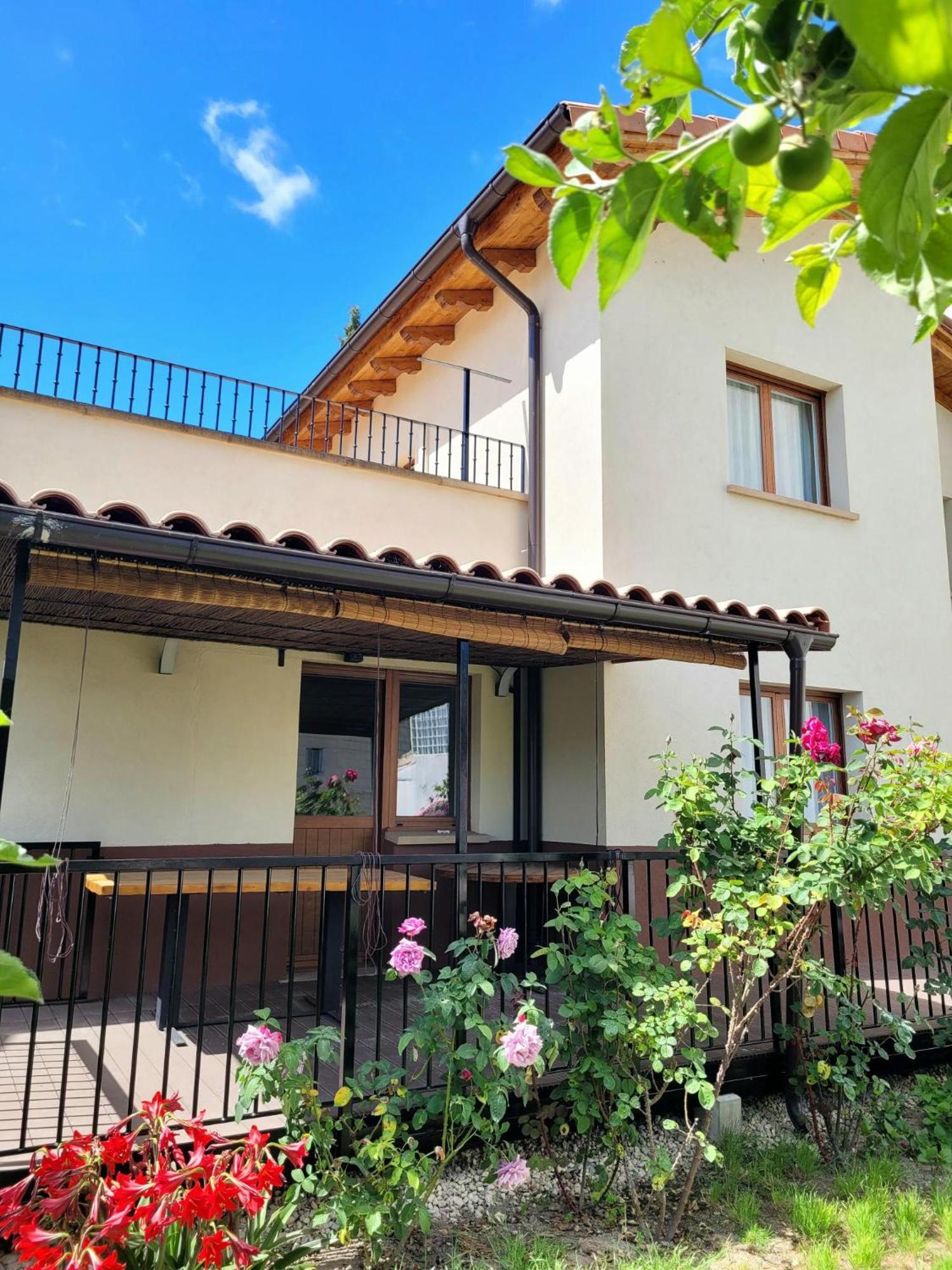 Hébergement de vacances Casa Julio, Bonita Casa Comoda Y Espaciosa, Totalmente Reformada Con Terraza Y Jardin Privado *